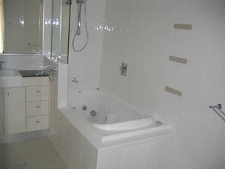 Bathroom (2004-11-17)