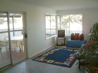 Family room (2003-04-23)