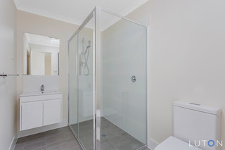 Bathroom (2016-08-26)