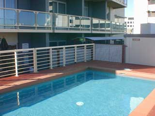 Pool (2006-08-02)