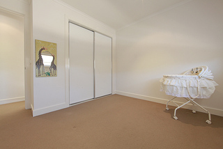 Bedroom 3 (2011-11-01)
