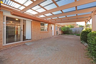Covered entertaining area (2017-02-10)