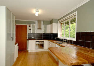 Kitchen (2010-12-02)