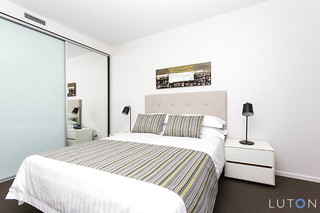 Bedroom (2016-09-08)