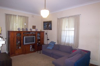 Lounge (2008-11-27)