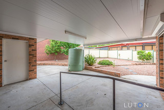 Covered entertaining area (2018-11-08)