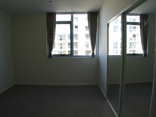 Bed 1 (2007-03-12)