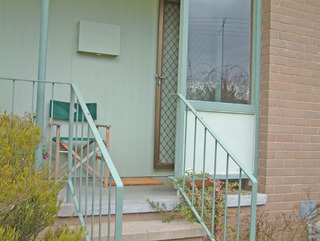 Entrance (2006-08-24)