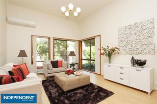 Living Room (2011-10-19)