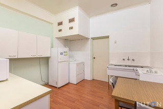 Kitchen and Meals Area (2016-08-24)