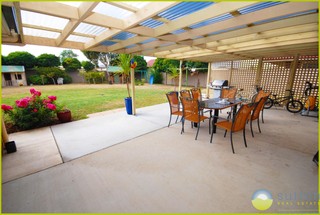 Outdoor Entertaining Area (2015-03-11)