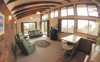 Family room (2002-07-17)