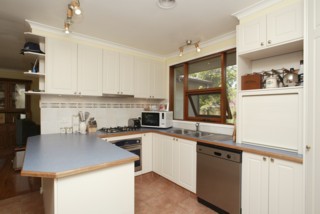 Kitchen (2004-11-05)