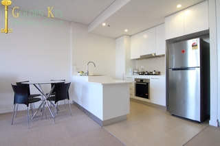 Kitchen and Dining (2014-12-03)