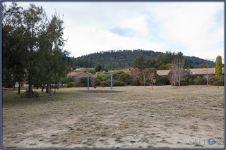 Nearby Park (2011-06-01)