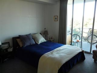 Bedroom 1 (2012-11-13)