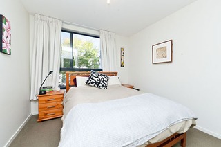 Bedroom (2014-05-16)