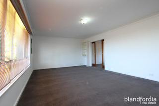Living Room (2014-08-21)