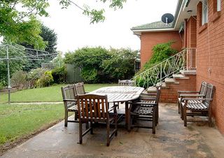 Outdoor dining area (2010-12-02)