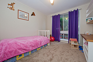Bed 2 (2012-04-12)