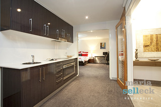 Ground Floor Kitchenette (2013-08-08)