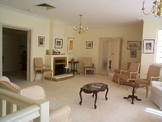 Lounge (2002-11-29)