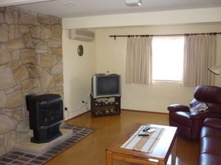 Lounge (2010-03-22)