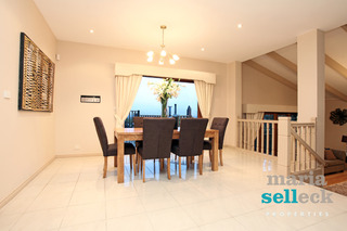 Casual Dining Room (2012-05-03)