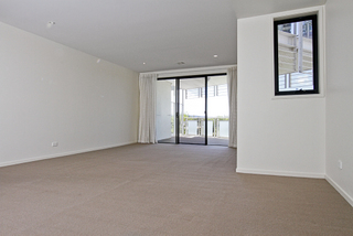 Open living area (2009-10-09)