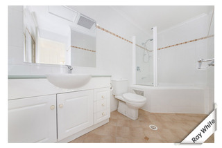 Bathroom (2014-10-30)