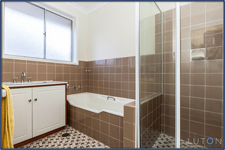 Bathroom (2013-01-31)