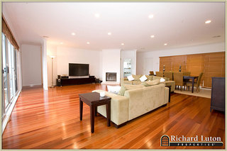 Family Room (2010-08-12)