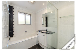Bathroom (2012-10-24)