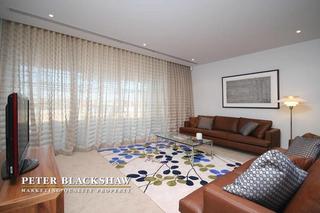 Lounge (2010-11-05)