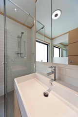 Bathroom (2013-03-03)