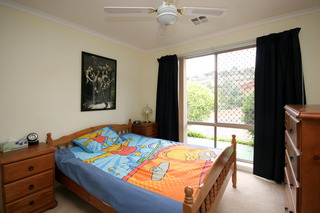 Bed 1 (2007-12-06)