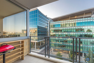 Balcony (2016-04-13)
