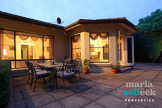 Outdoor Entertaining Area (2010-09-16)