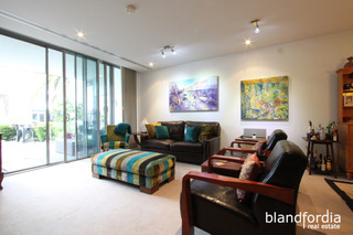 Living Room (2015-09-22)