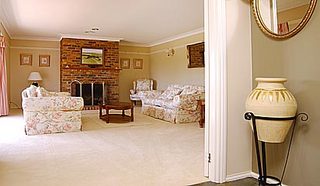 Lounge (2003-10-08)