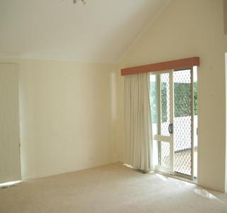 Family room (2006-03-21)