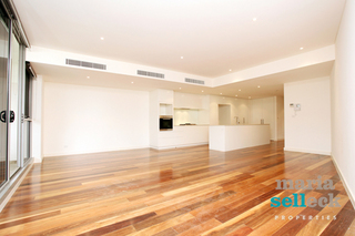 Living Room (2012-01-30)