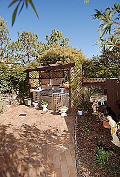 BBQ area (2004-05-19)