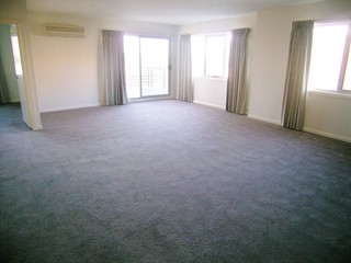 Living room (2007-06-22)
