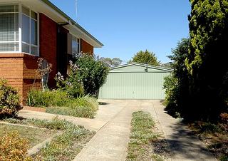 Side of House (2010-12-02)