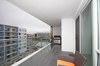 Balcony (2011-06-22)