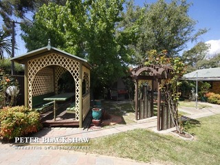 Rear garden (2011-03-17)
