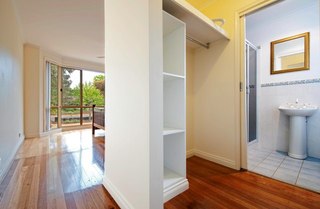 Hallway (2011-03-11)