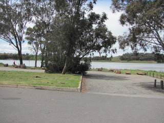Ginninderra Lake (2014-09-01)