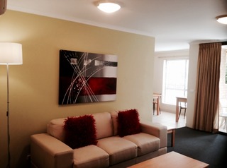 Lounge (2014-10-13)